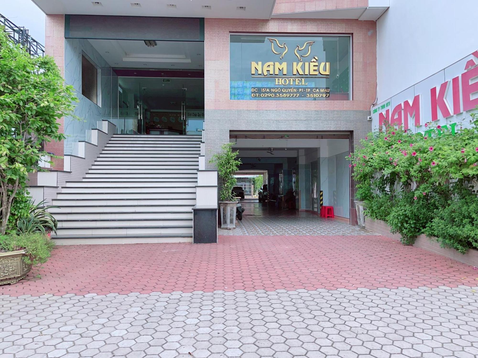 Nam Kieu Hotel Ca Mau Exterior photo