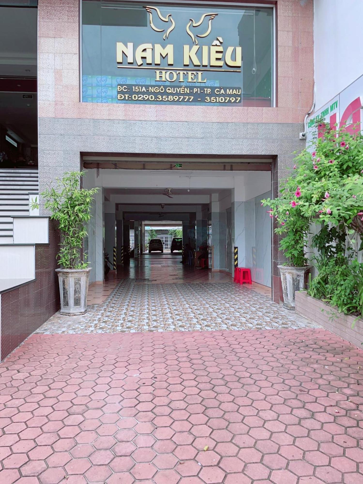 Nam Kieu Hotel Ca Mau Exterior photo